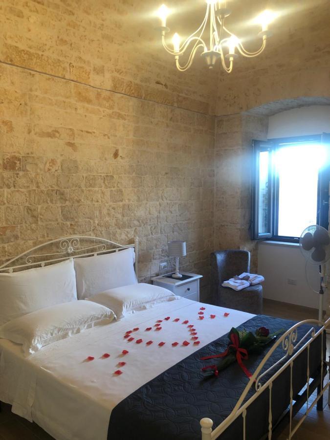 Nido Di Pietra-Dimora In Centro Bed & Breakfast Alberobello Exterior photo